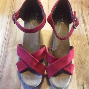 Women’s red Toms espadrilles
